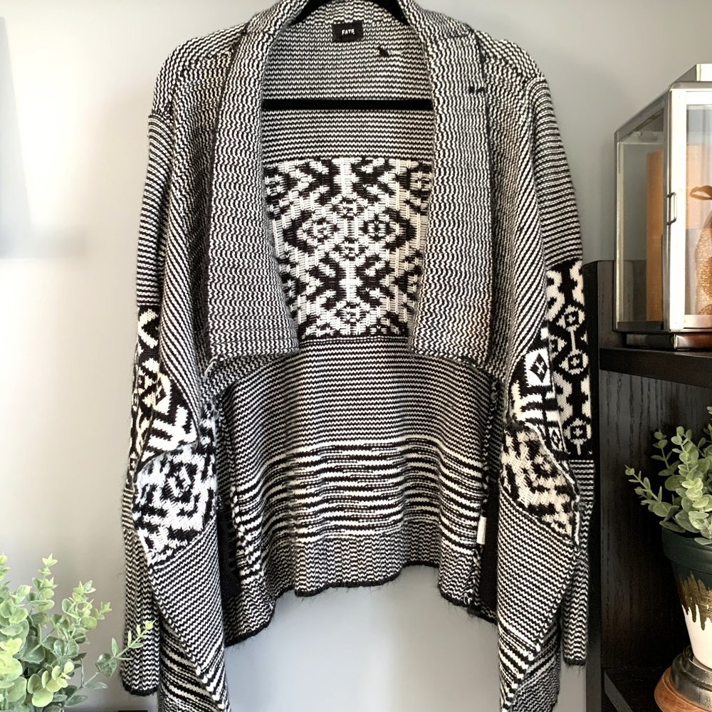 FATE Boho Open Cardigan (Black/White) S